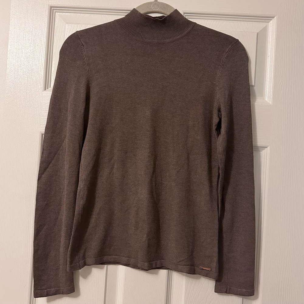 Tahari Brown Turtleneck Sweater